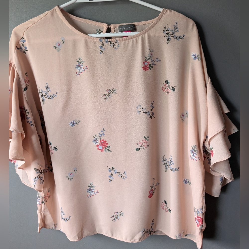 Vince Camuto Top